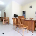 Reddoorz Near Rumah Sakit Condong Catur